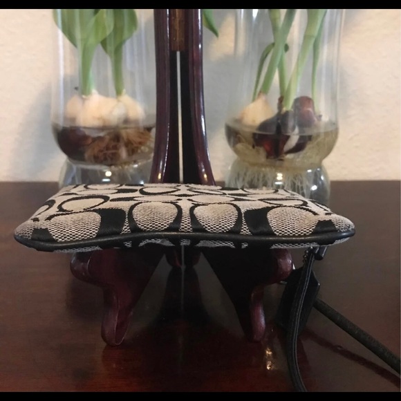 Coach Wristlet - Picture 3 of 5